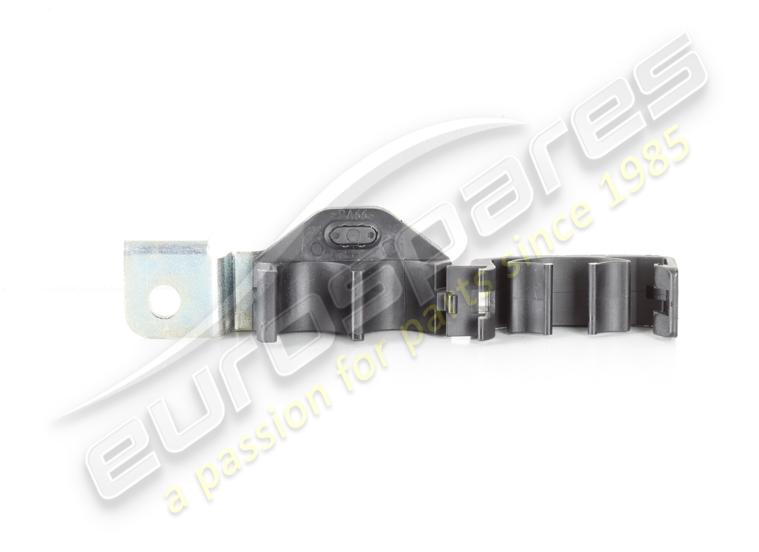 NOUVEAU FLEXIBLE DE FIXATION POUR TUYAU D'HUILE DE BOÎTE DE VITESSES MASERATI. RÉFÉRENCE 670003113 (1) nouveau flexible de fixation pour tuyau d'huile de boîte de vitesses maserati. référence 670003113 (1)