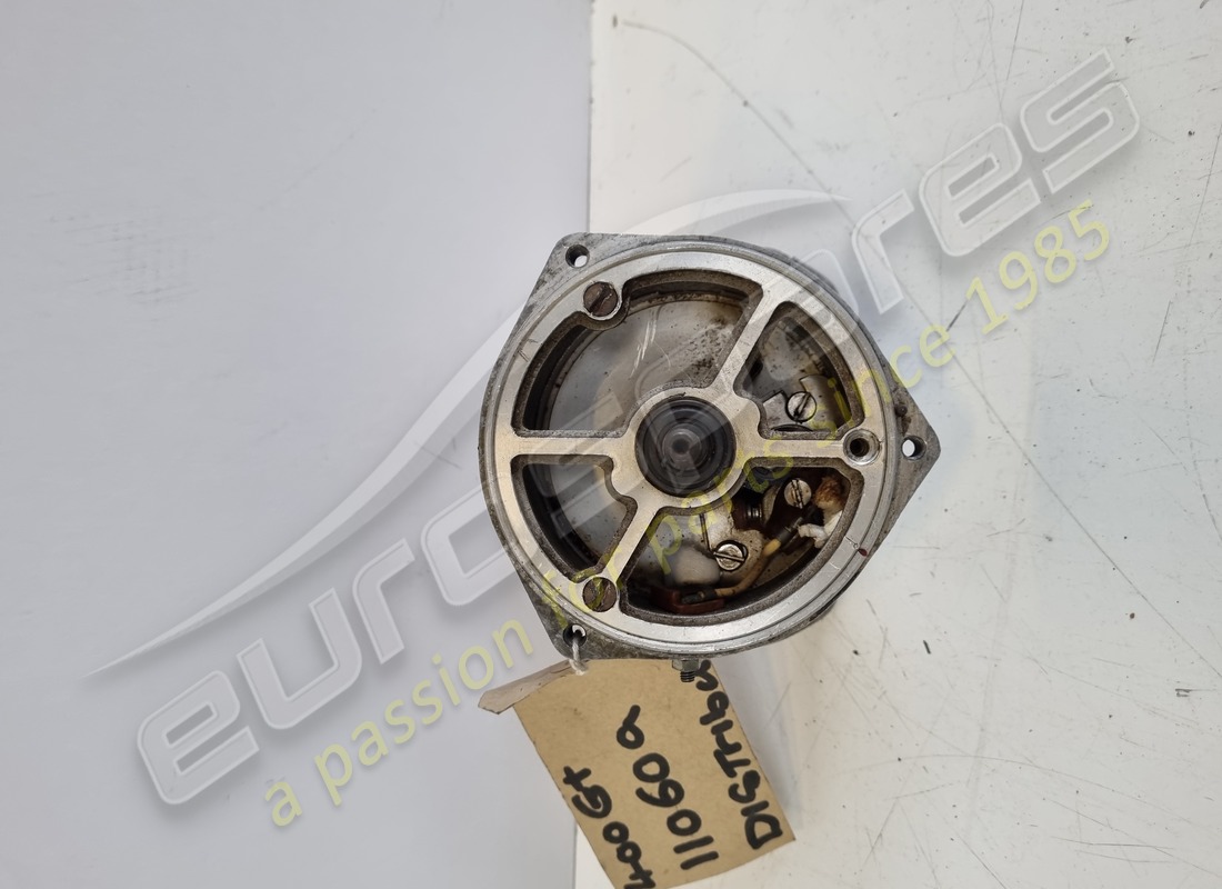 utilisé ferrari distributeur. numéro de pièce 110609 (3)