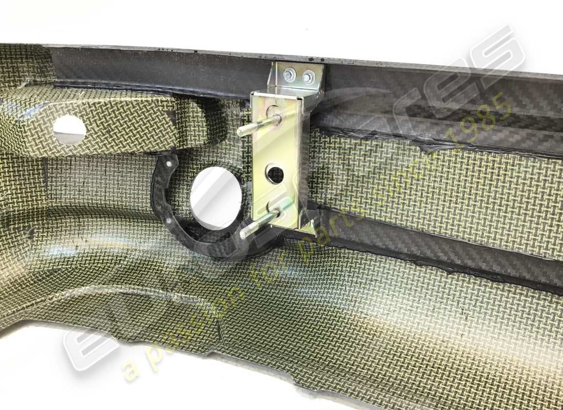 nouveau pare-choc avant eurospares en kevlar. numéro de pièce 62977300 (7)