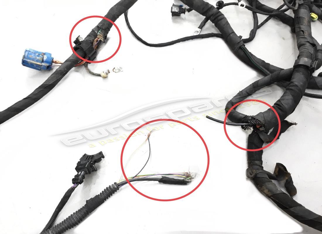 Ferrari CÂBLE AVANT UTILISÉ. NUMÉRO DE PIÈCE 786032 (1)