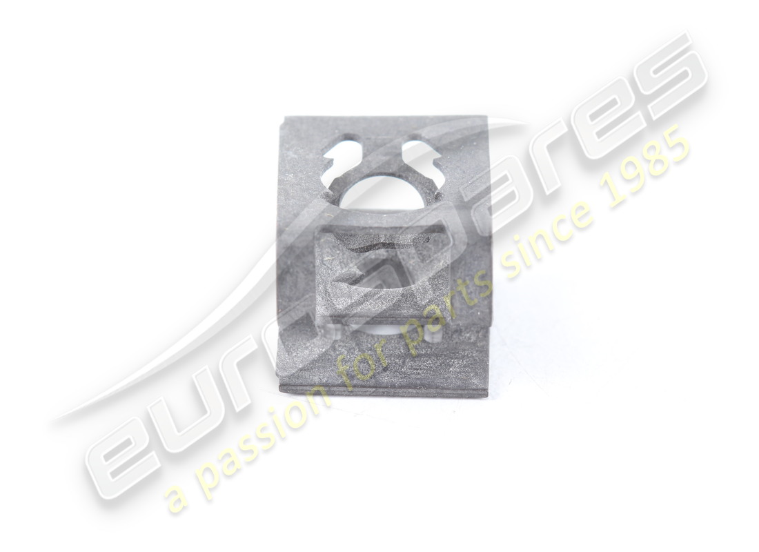 NOUVEAU SUPPORT MASERATI POUR VIS À FILETAGE EN S. RÉFÉRENCE 60588997 (2) nouveau support maserati pour vis à filetage en s. référence 60588997 (2)