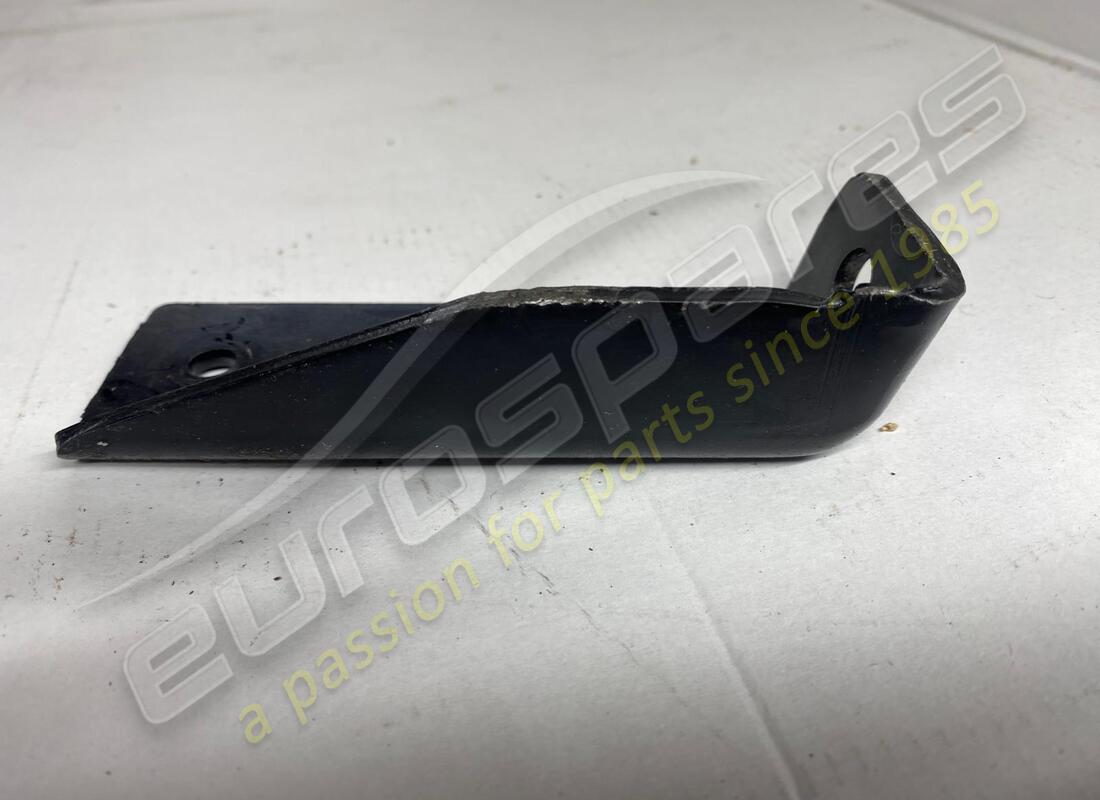 utilisé ferrari support avant. numéro de pièce 65877600 (4)