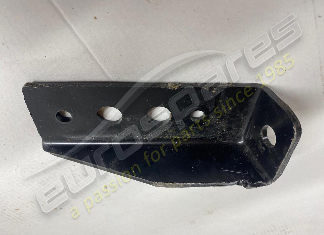 utilisé ferrari support avant. numéro de pièce 65877600 (3)