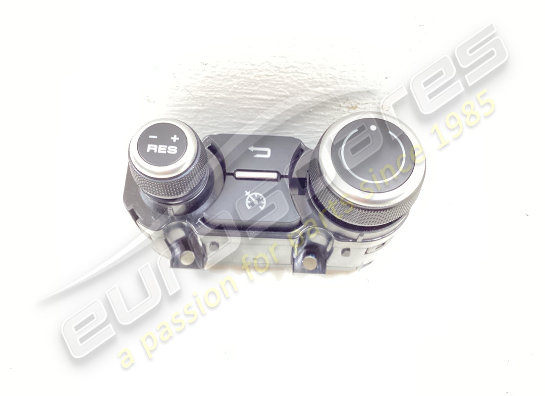 UTILISÉ Ferrari COMMANDE TFT. NUMÉRO DE PIÈCE 328331 (1)
