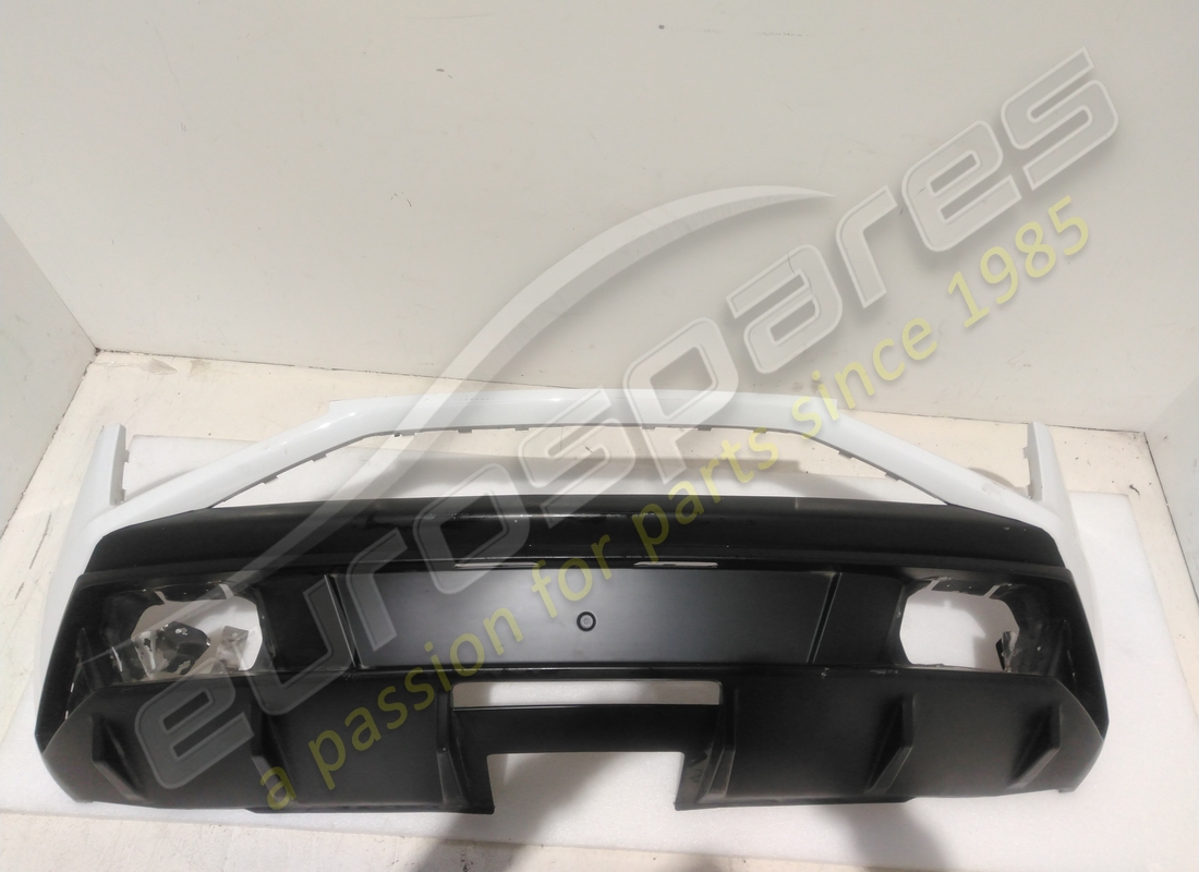 utilisé lamborghini pare-choc arrière. numéro de pièce 400807497f (2)