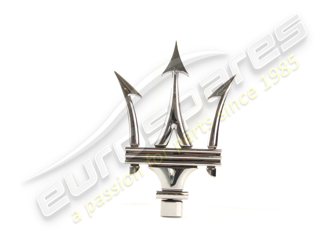 nouvel emblème trident maserati. numéro de pièce 670137338 (1)