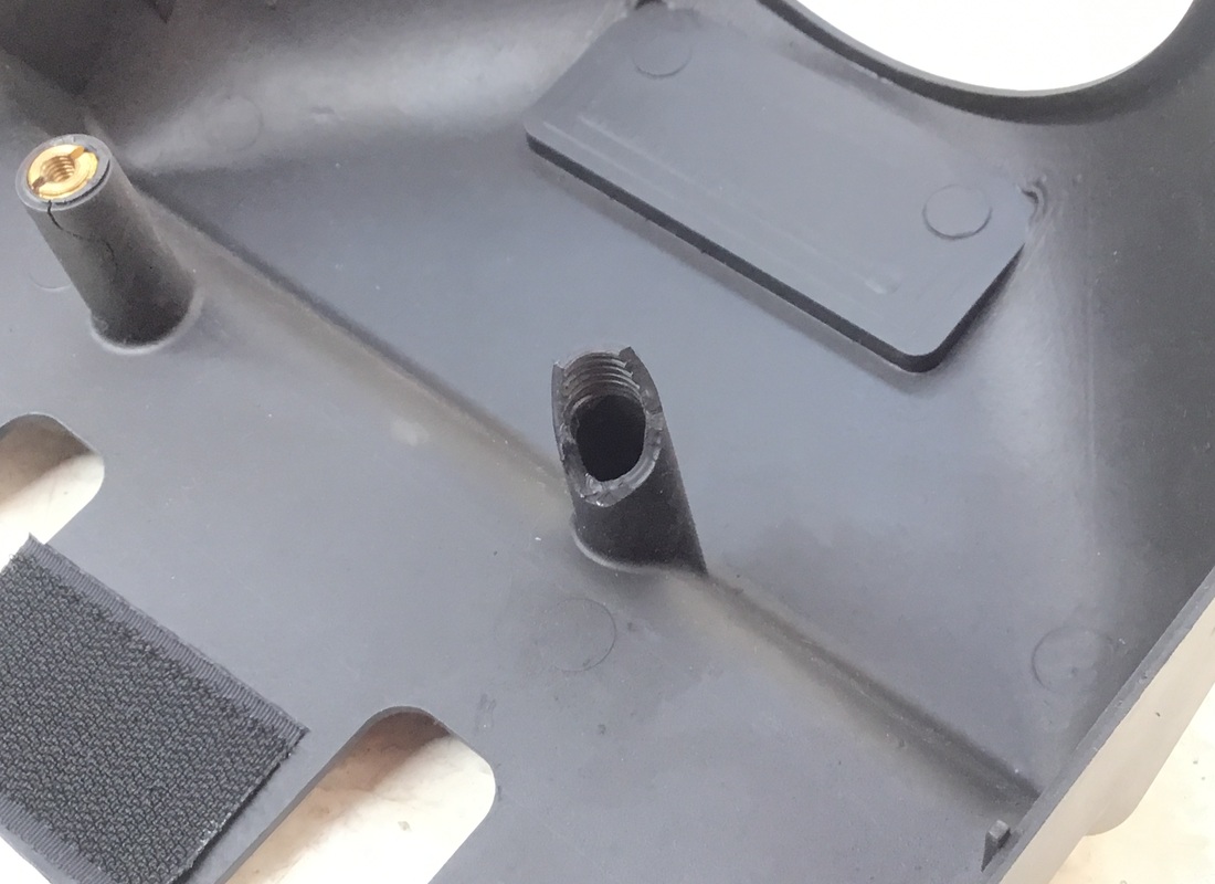 utilisé ferrari couvercle supérieur pour tige de direction. numéro de pièce 65168000 (3)