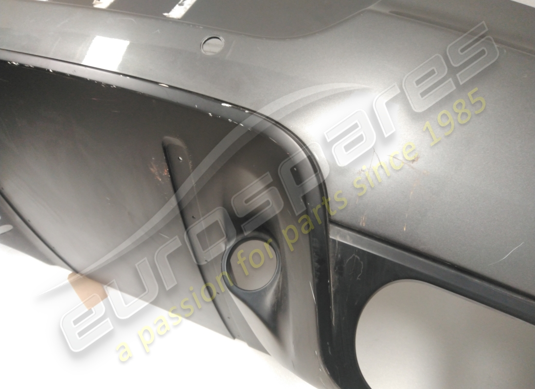 utilisé ferrari pare-choc arrière. numéro de pièce 69899310 (4)