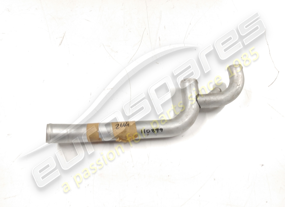 nouveau tuyau de refroidissement ferrari. numéro de pièce 110899 (1)