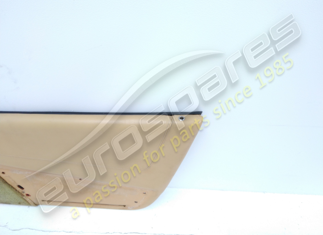 utilisé ferrari panneau intérieur droit. numéro de pièce 62304600 (2)