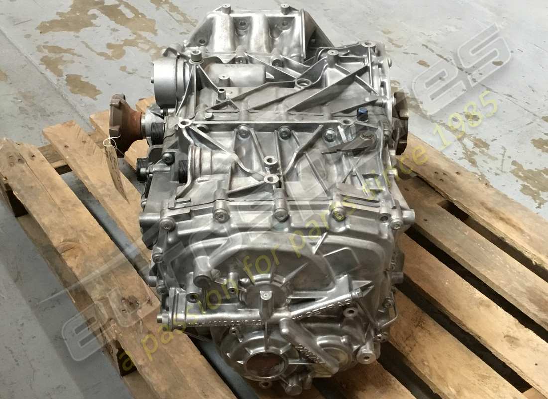 ferrari boite de vitesses complète à double embrayage d'occasion. numéro de pièce 807337 (3)