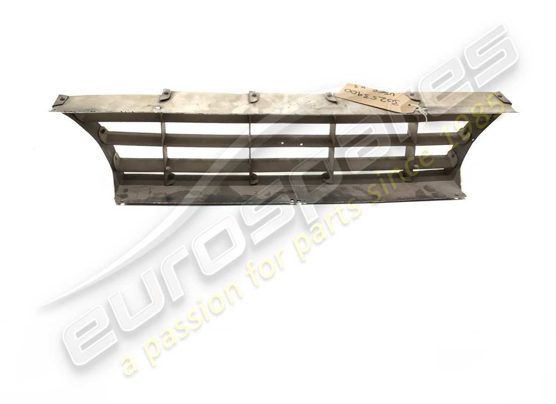 UTILISÉ Ferrari GRILLE DE RADIATEUR OE. NUMÉRO DE PIÈCE 30253900 (1)