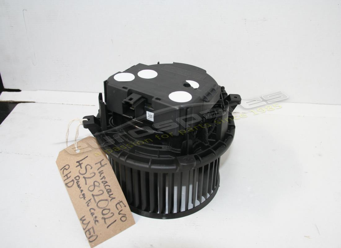 UTILISÉ Lamborghini VENTILATEUR. NUMÉRO DE PIÈCE 4S2820021 (1)