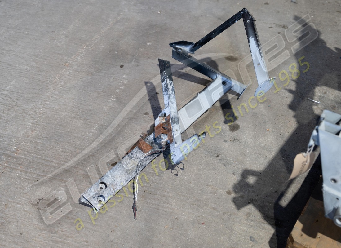 châssis avant d'occasion lamborghini. référence 400805011f (8)