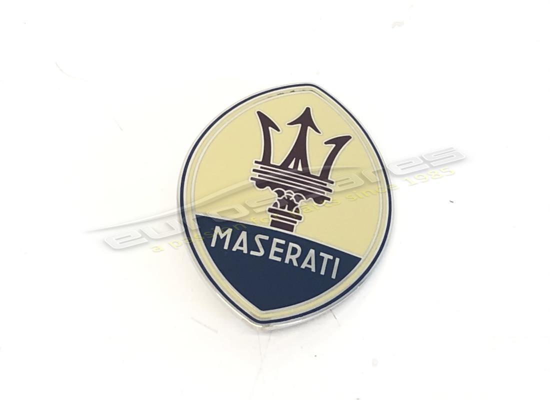 nouveau badge maserati. numéro de pièce 328320109 (1)