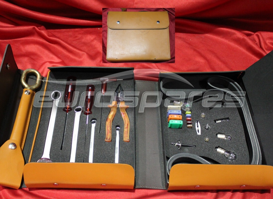nouveau sac à outils complet ferrari. numéro de pièce 202875 (1)