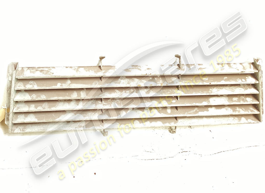 GRILLE DE COUVERCLE MOTEUR Ferrari UTILISÉE. NUMÉRO DE PIÈCE 40089807 (1)