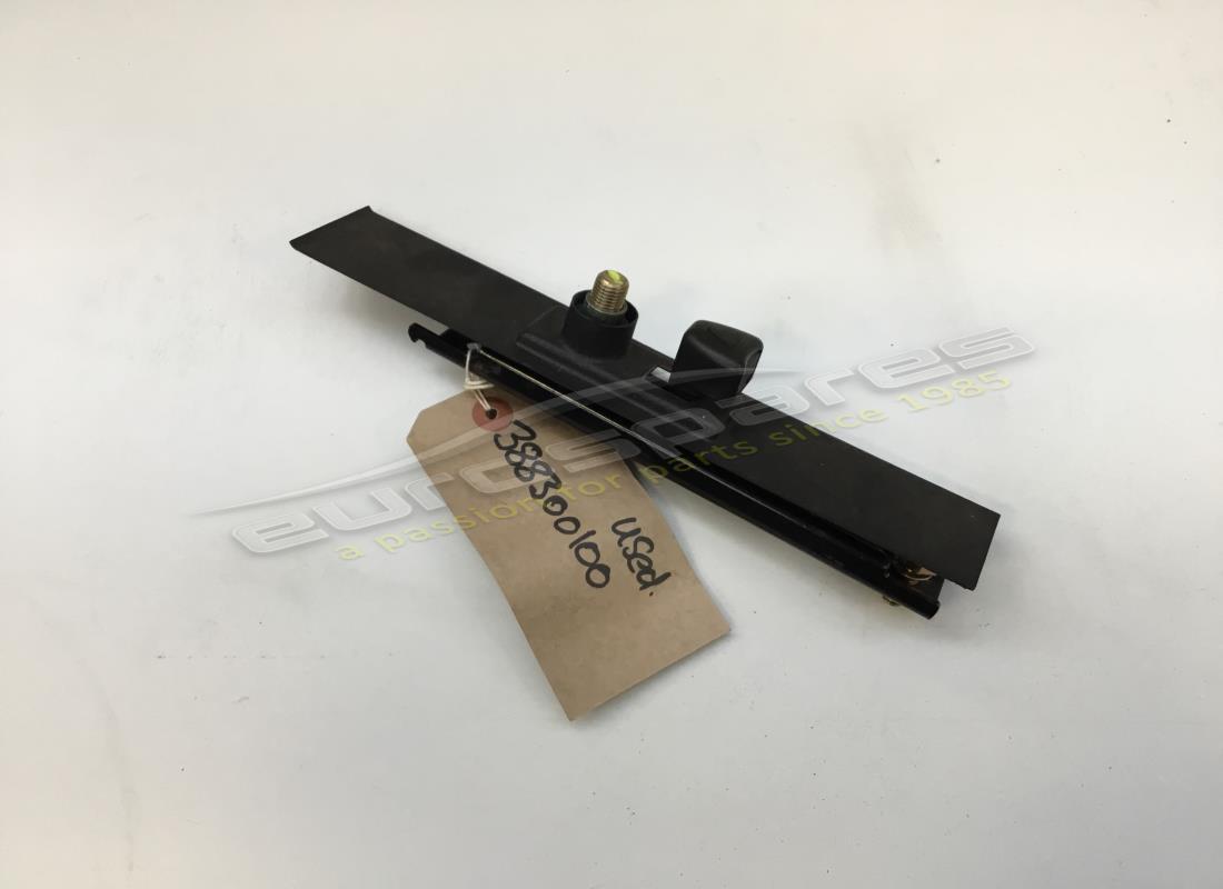 PROTECTION DE FENTE COMPLÈTE D'OCCASION Maserati. NUMÉRO DE PIÈCE 388300100 (1)