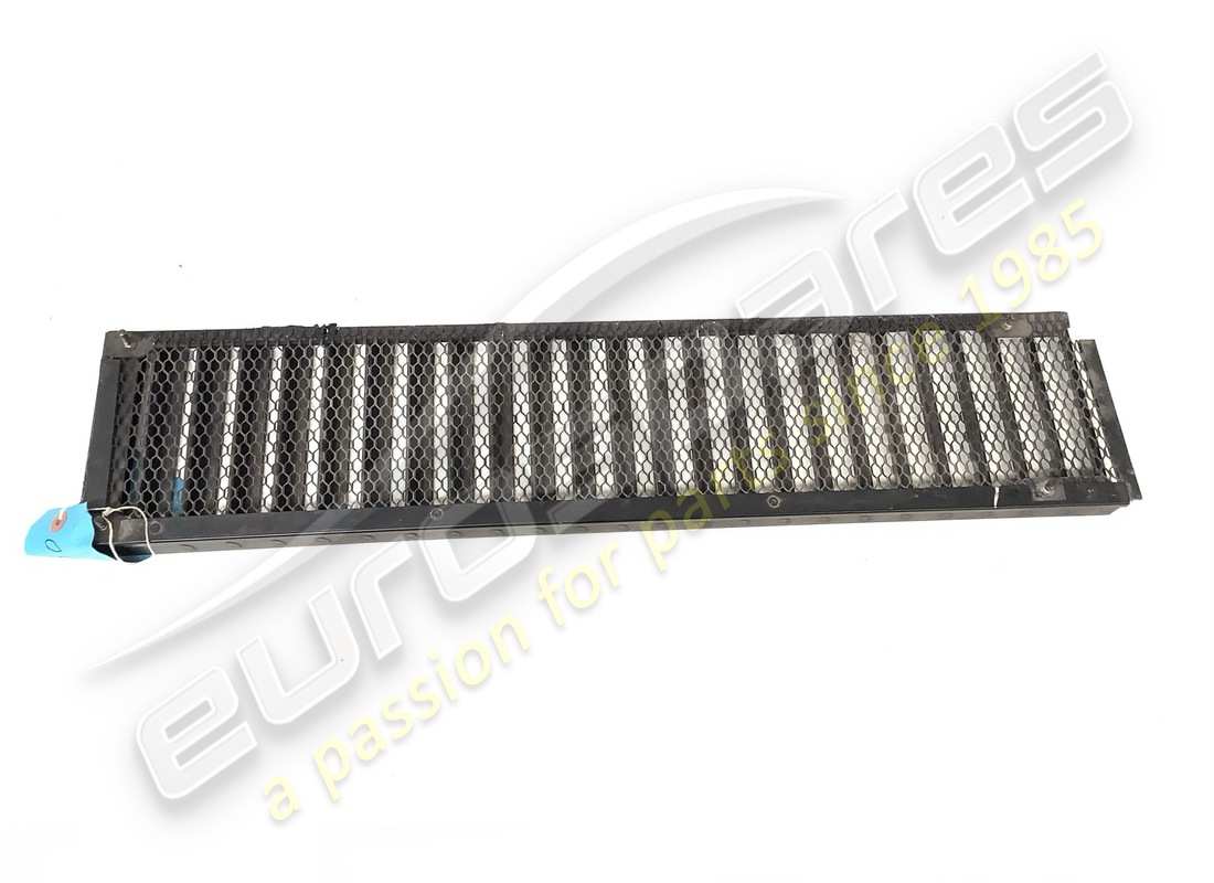 nouvelle grille supérieure de couvercle de moteur droit ferrari. numéro de pièce 61500000 (2)
