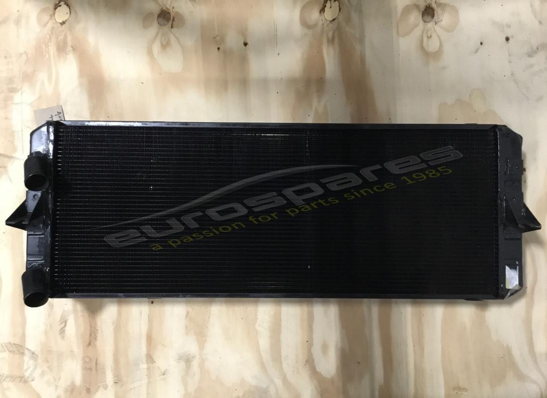 RADIATEUR À EAU Ferrari RECONDITIONNÉ 365GT4 BB . NUMÉRO DE PIÈCE 103344 (1)