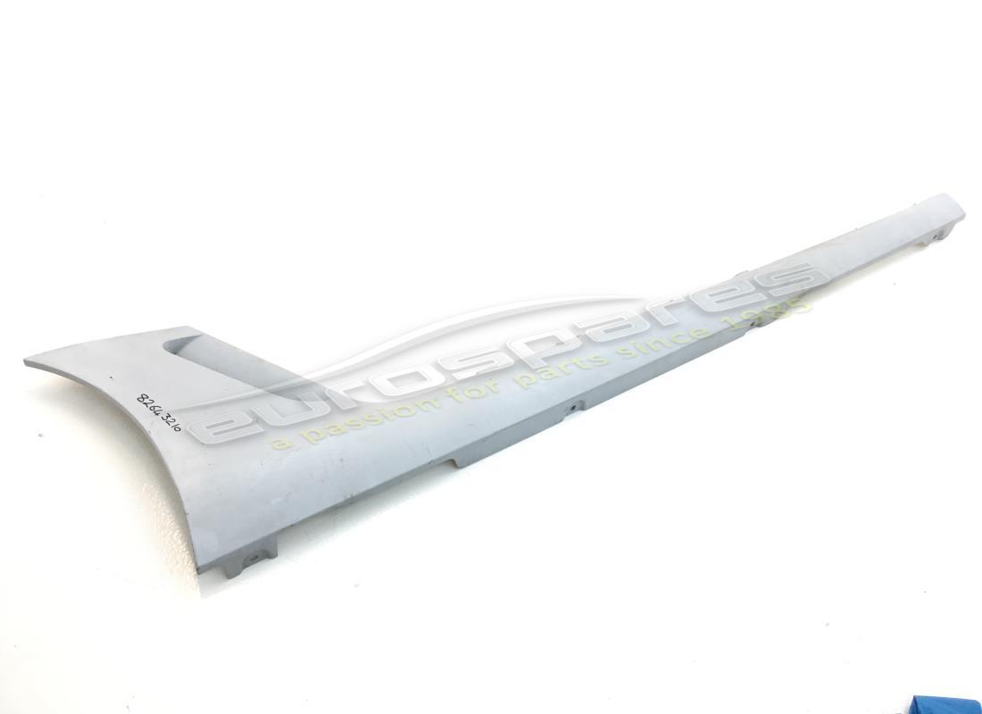 nouvelle garniture de seuil droit ferrari. numéro de pièce 82643210 (1)