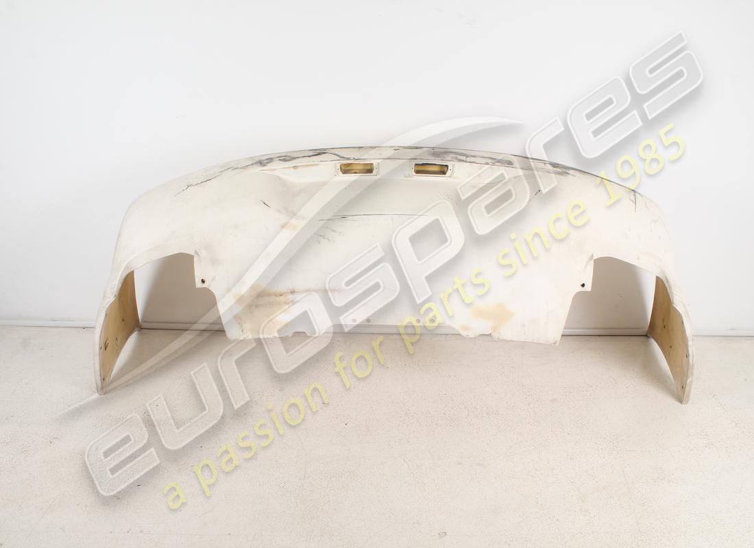 nouveau pare-choc arrière ferrari. numéro de pièce 65431910 (1)