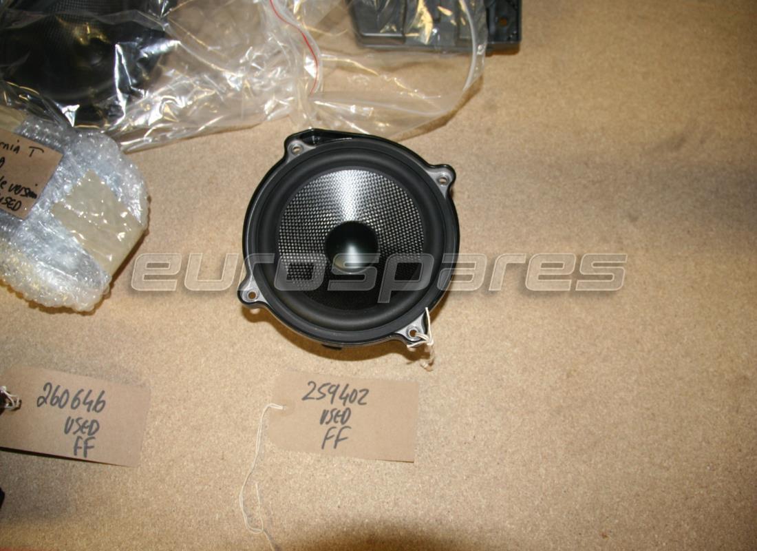 UTILISÉ Ferrari HAUT-PARLEUR -VERSION HI-FI- . NUMÉRO DE PIÈCE 259402 (1)