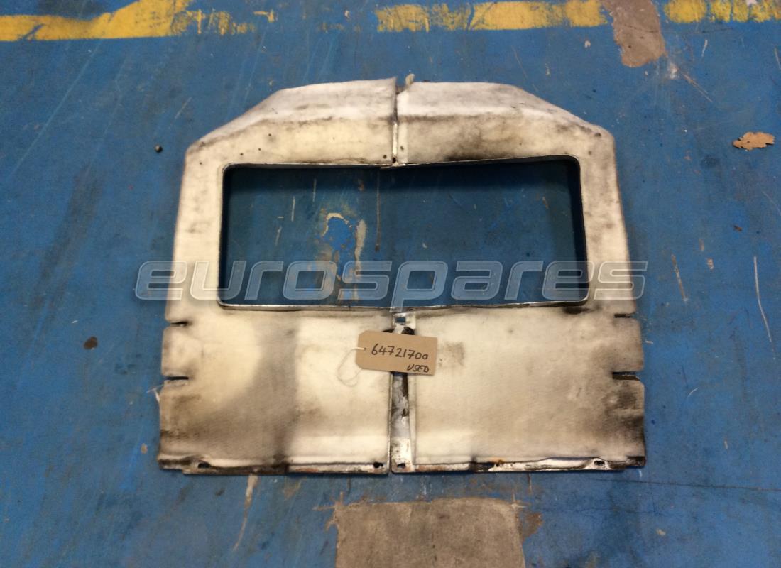 Ferrari ENSEMBLE DE BOUCLIER THERMIQUE UTILISÉ. NUMÉRO DE PIÈCE 64721700 (1)