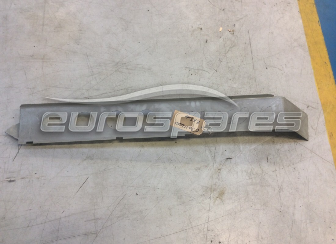 nouvelle plaque interne ferrari pour membre latéral droit. numéro de pièce 63011400 (1)