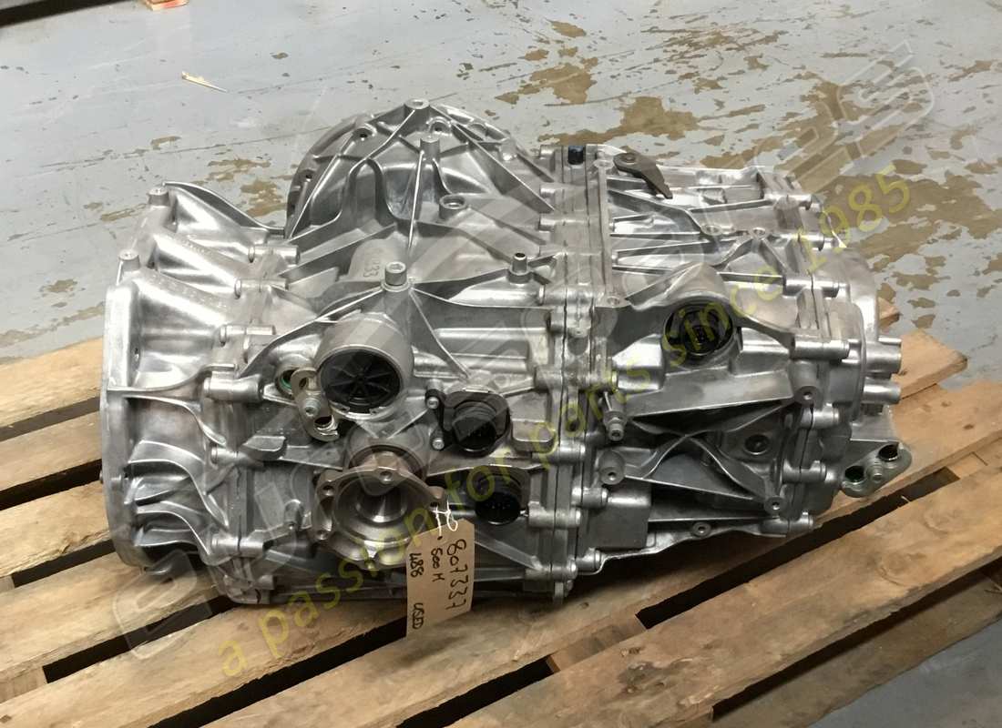 ferrari boite de vitesses complète à double embrayage d'occasion. numéro de pièce 807337 (2)