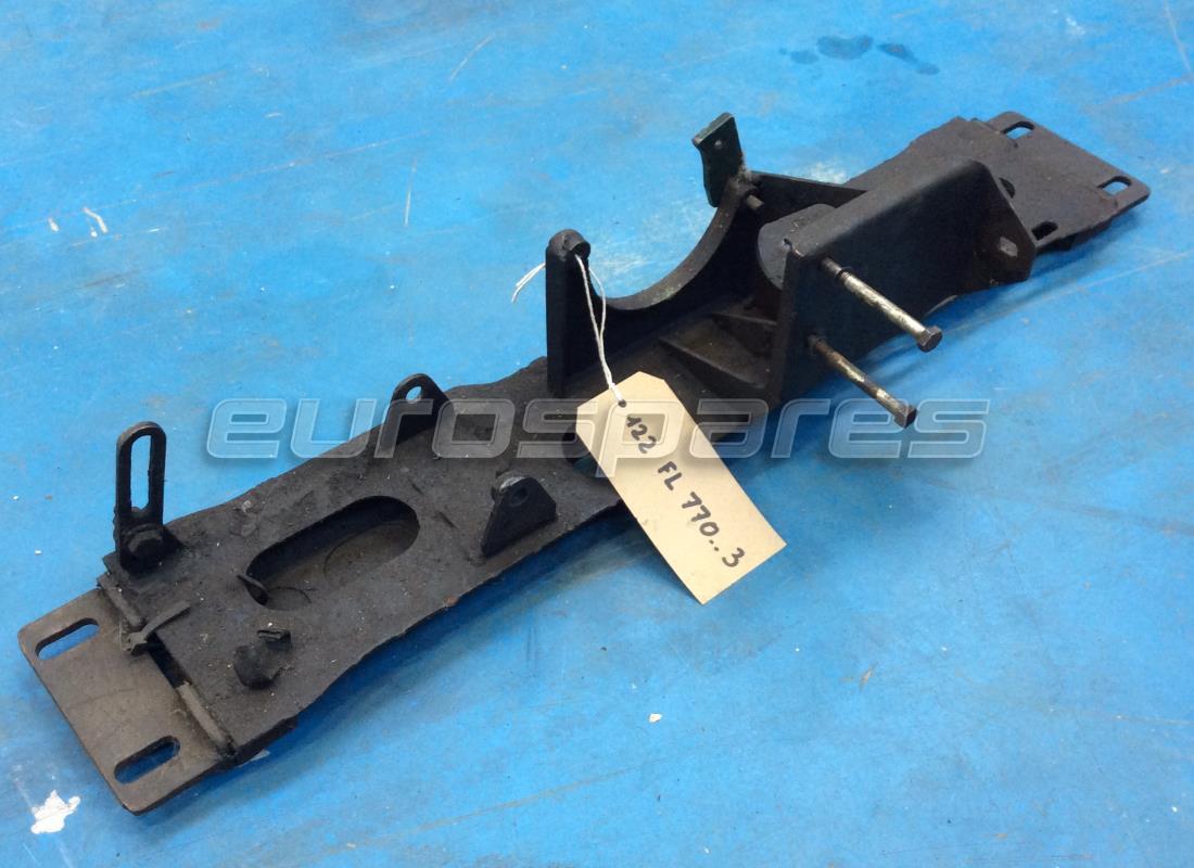 UTILISÉ Maserati ENSEMBLE DE SOUDAGE DE PLAQUE DE SUPPORT POUR ALTERNATEUR, COMPRESSEUR ET POMPE À HUILE HAUTE PRESSION. NUMÉRO DE PIÈCE 122FL7703 (1)