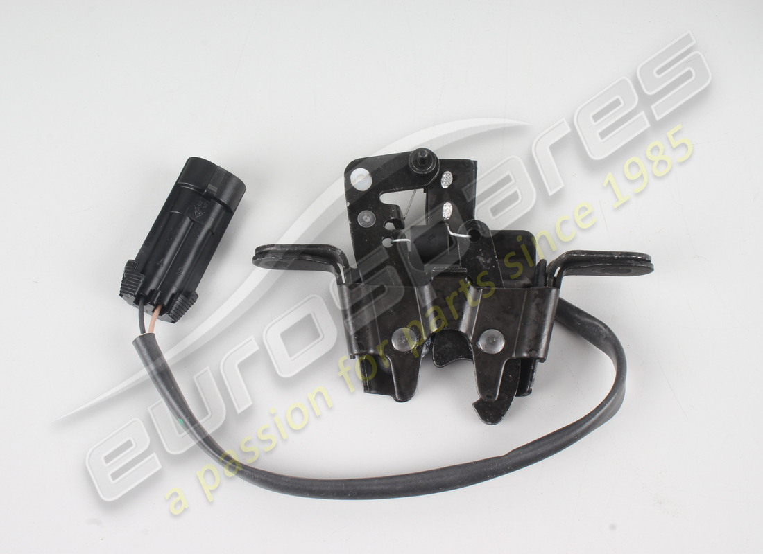 nouveau ferrari serrure de capot.. numéro de pièce 67046200 (2)