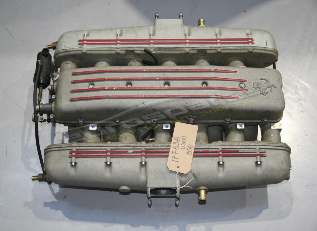 COLLECTEUR D'ADMISSION Ferrari UTILISÉ. NUMÉRO DE PIÈCE 177538 (1)