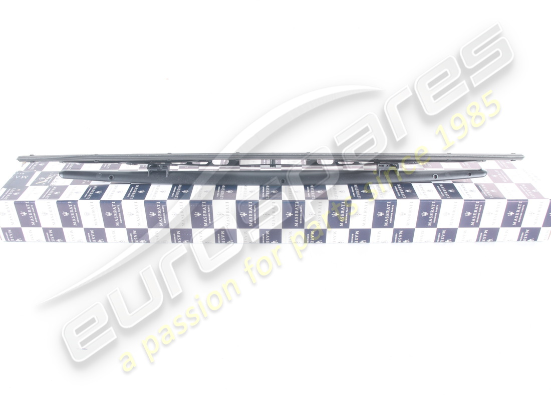 nouveau balais d'essuie-glace maserati. numéro de pièce 66241600 (5)