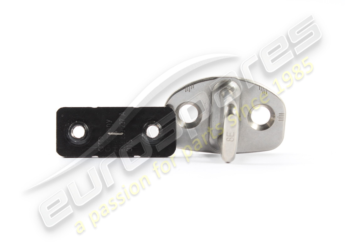 UTILISÉ Lamborghini ATTACHE LH . NUMÉRO DE PIÈCE 8E0837033 (1)