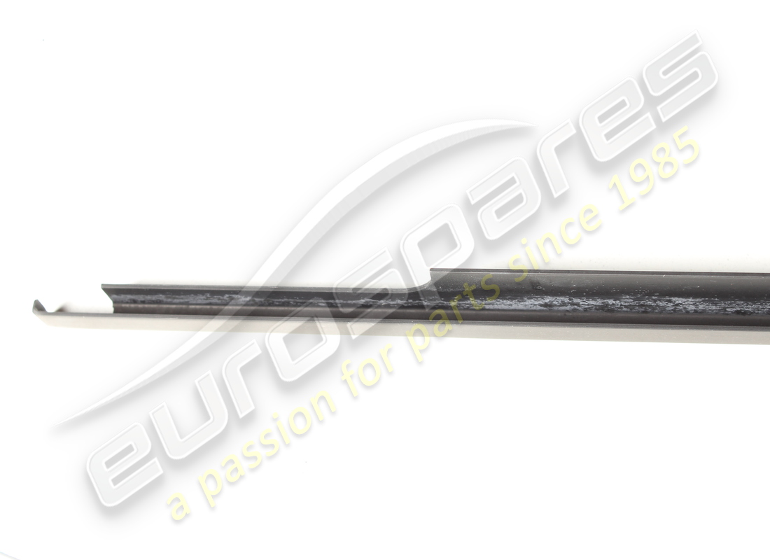 nouvelle moulure de cadre de fenêtre lamborghini. numéro de pièce 007021093 (2)