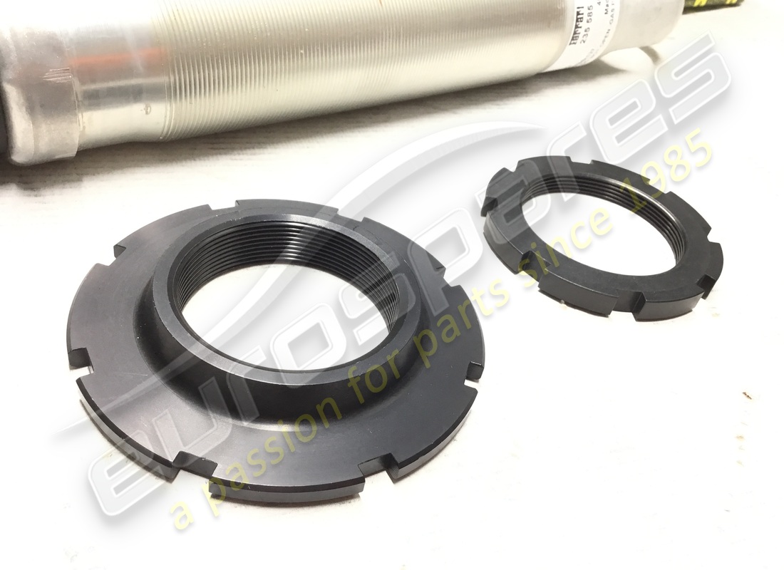 NOUVEAU AMORTISSEUR ARRIÈRE FERRARI. NUMÉRO DE PIÈCE 235585 (2) nouveau amortisseur arrière ferrari. numéro de pièce 235585 (2)