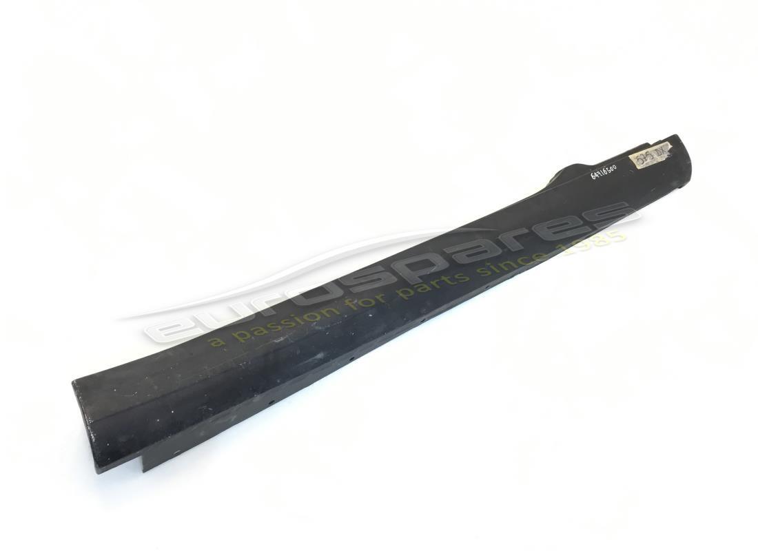 nouveau couvercle de traverse droite ferrari. numéro de pièce 64716500 (1)