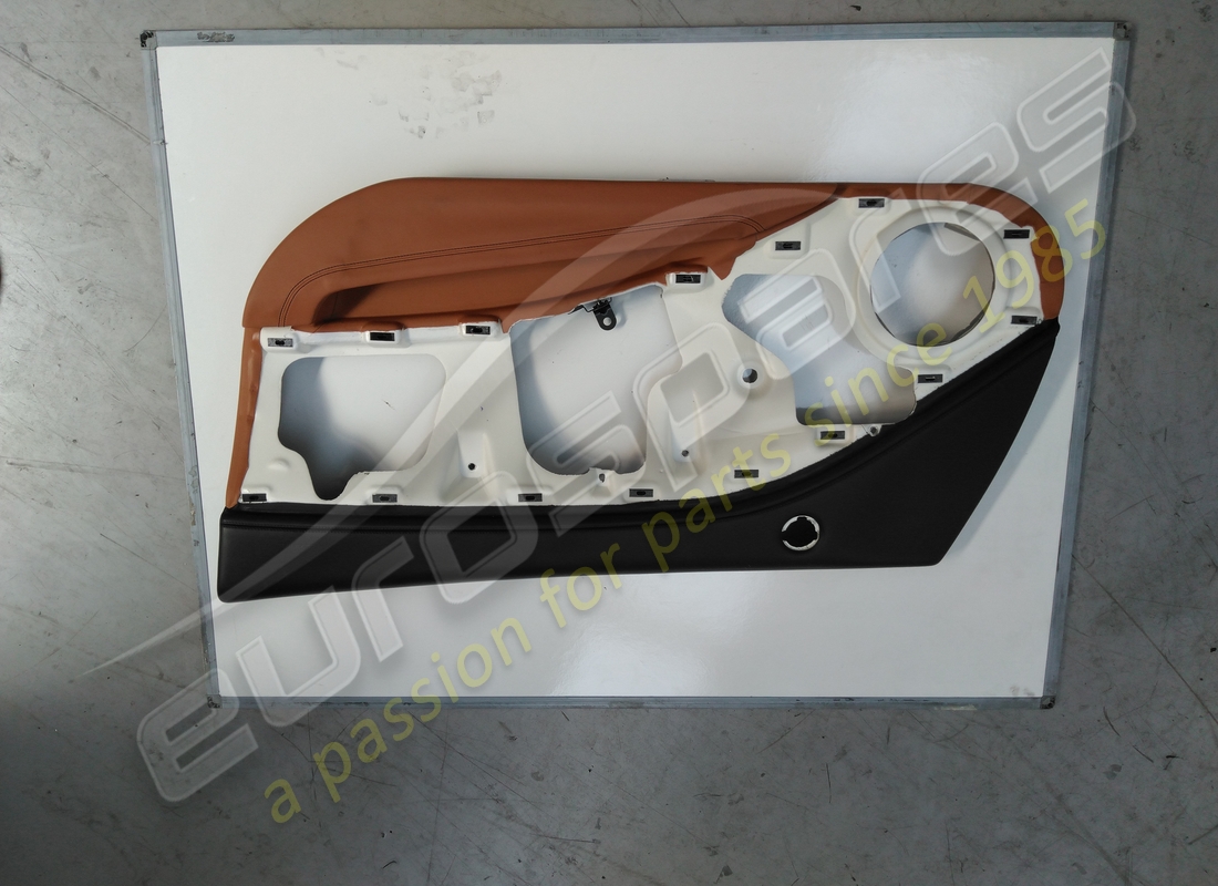 utilisé ferrari numéro de pièce de moulure de porte droite 86455029
