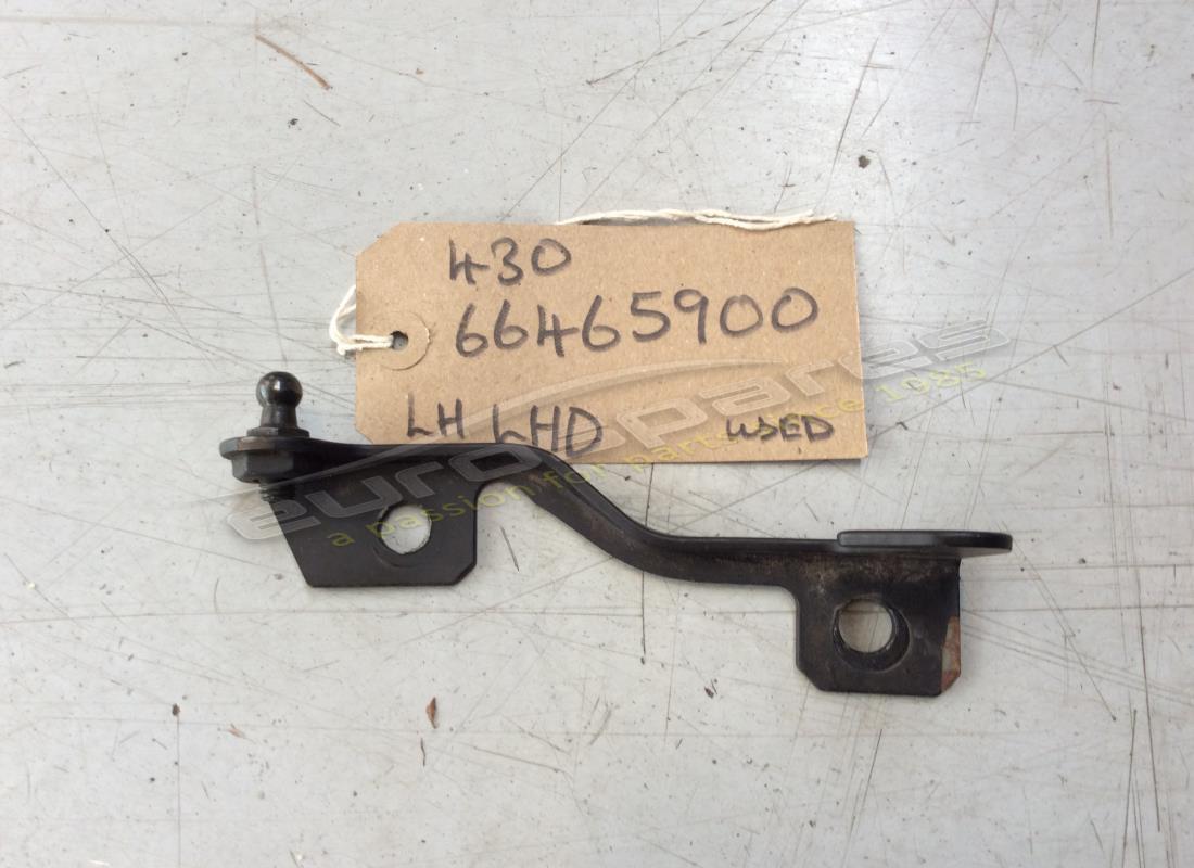 utilisé ferrari support gauche. numéro de pièce 66465900 (1)