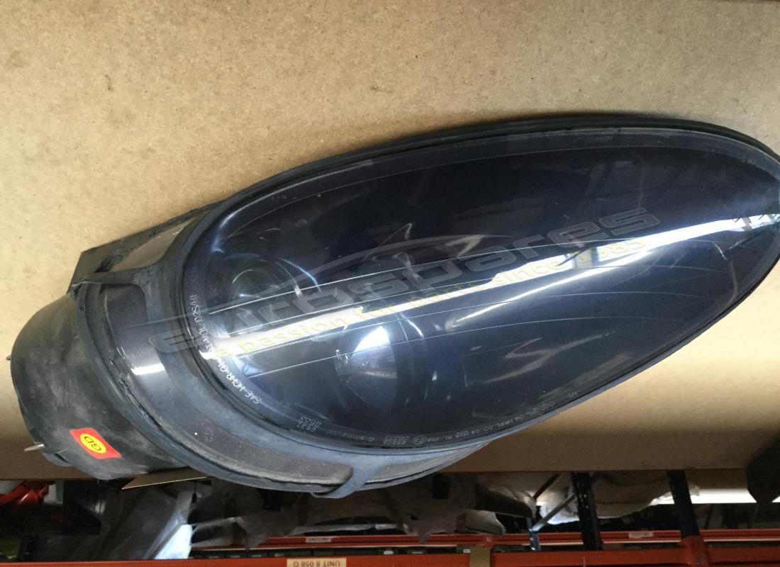 Maserati PHARE AVANT GAUCHE UTILISÉ. NUMÉRO DE PIÈCE 209682.. (1)
