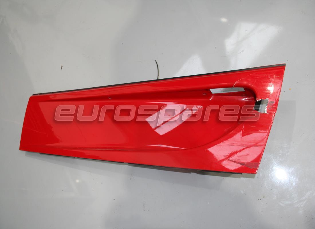 GRILLE DE PORTE GAUCHE Ferrari UTILISÉE. NUMÉRO DE PIÈCE 64102810 (1)