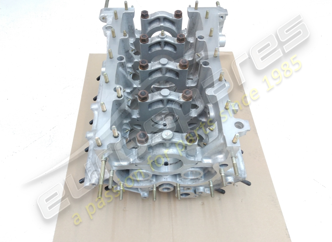 nouveau carter moteur ferrari 288 gto. numéro de pièce 120660 (8)