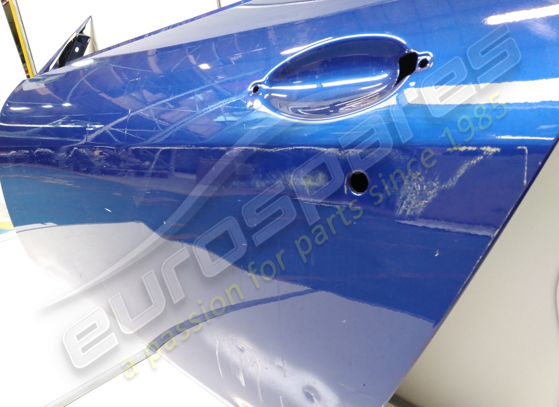 utilisé maserati porte gauche complète. numéro de pièce 81797800 (2)