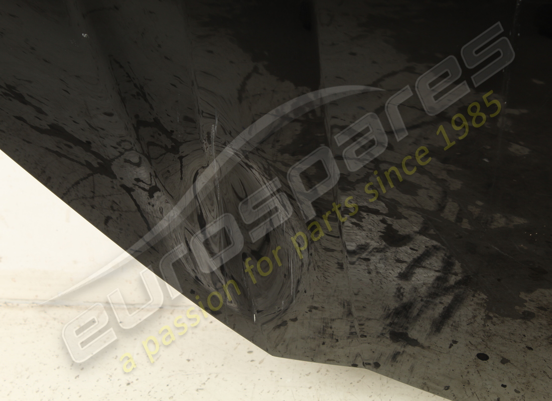 hotte lamborghini utilisée. numéro de pièce 4ml823029 (4)