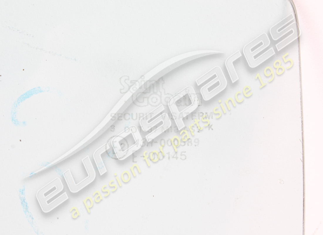 nouvel ensemble de feu de côte arrière droit ferrari. numéro de pièce 50015502 (2)
