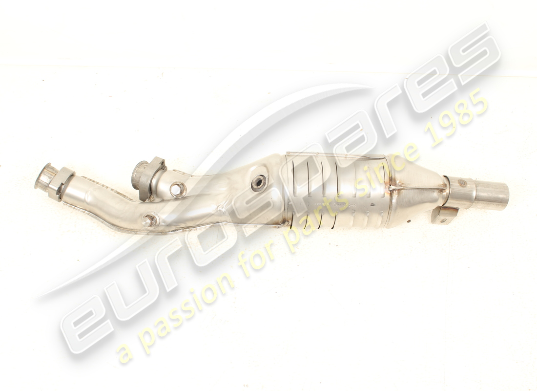 nouveau convertisseur catalytique ferrari. numéro de pièce 154355 (1)