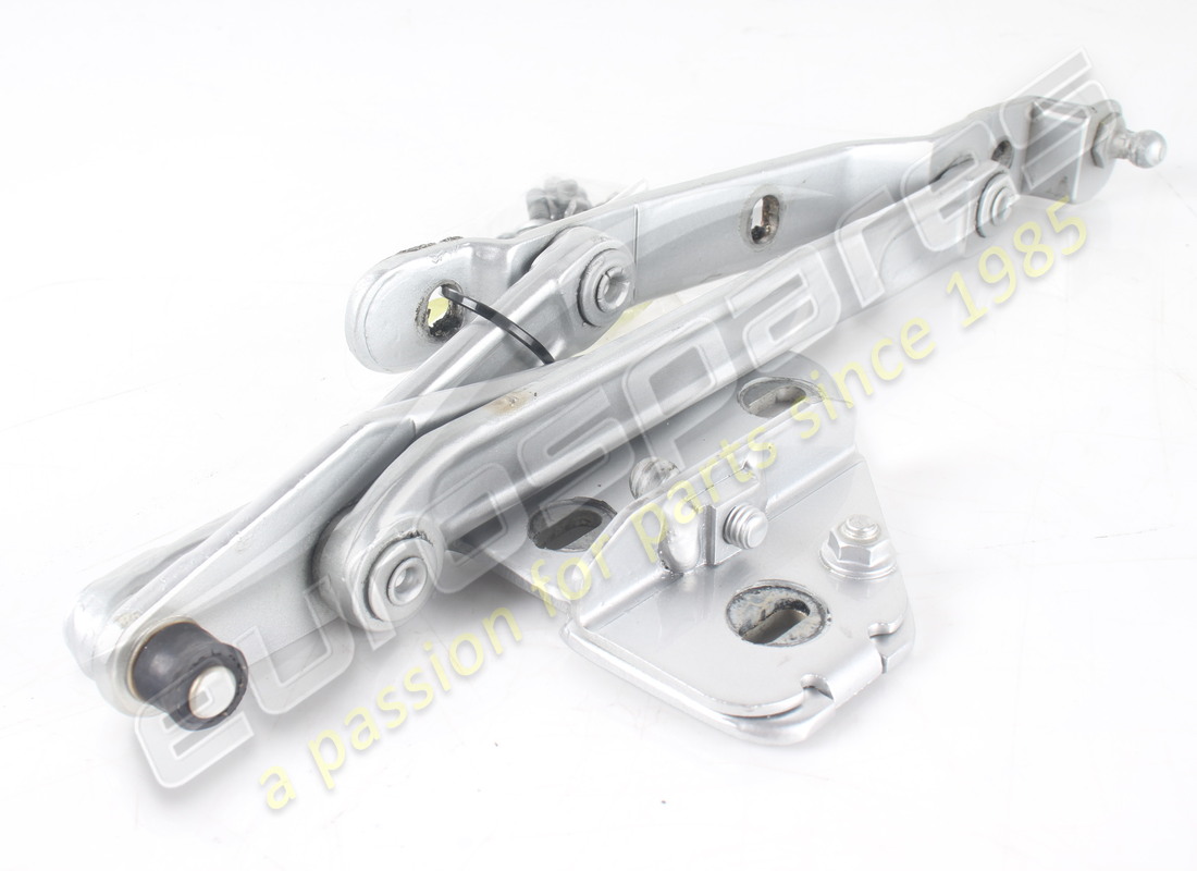 CHARNIÈRE DE COUVERCLE GAUCHE D'OCCASION FERRARI. NUMÉRO DE PIÈCE 63143100 (5) charnière de couvercle gauche d'occasion ferrari. numéro de pièce 63143100 (5)