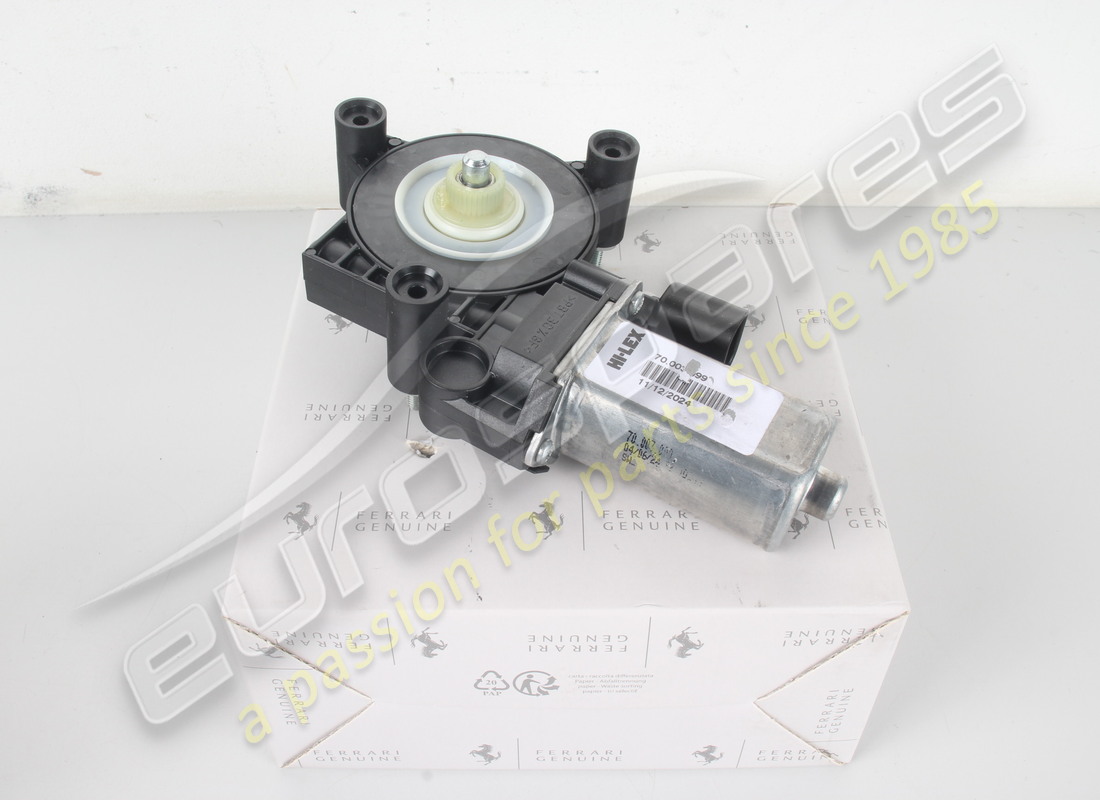 nouveau moteur de lève-vitre gauche ferrari. numéro de pièce 86775500 (3)