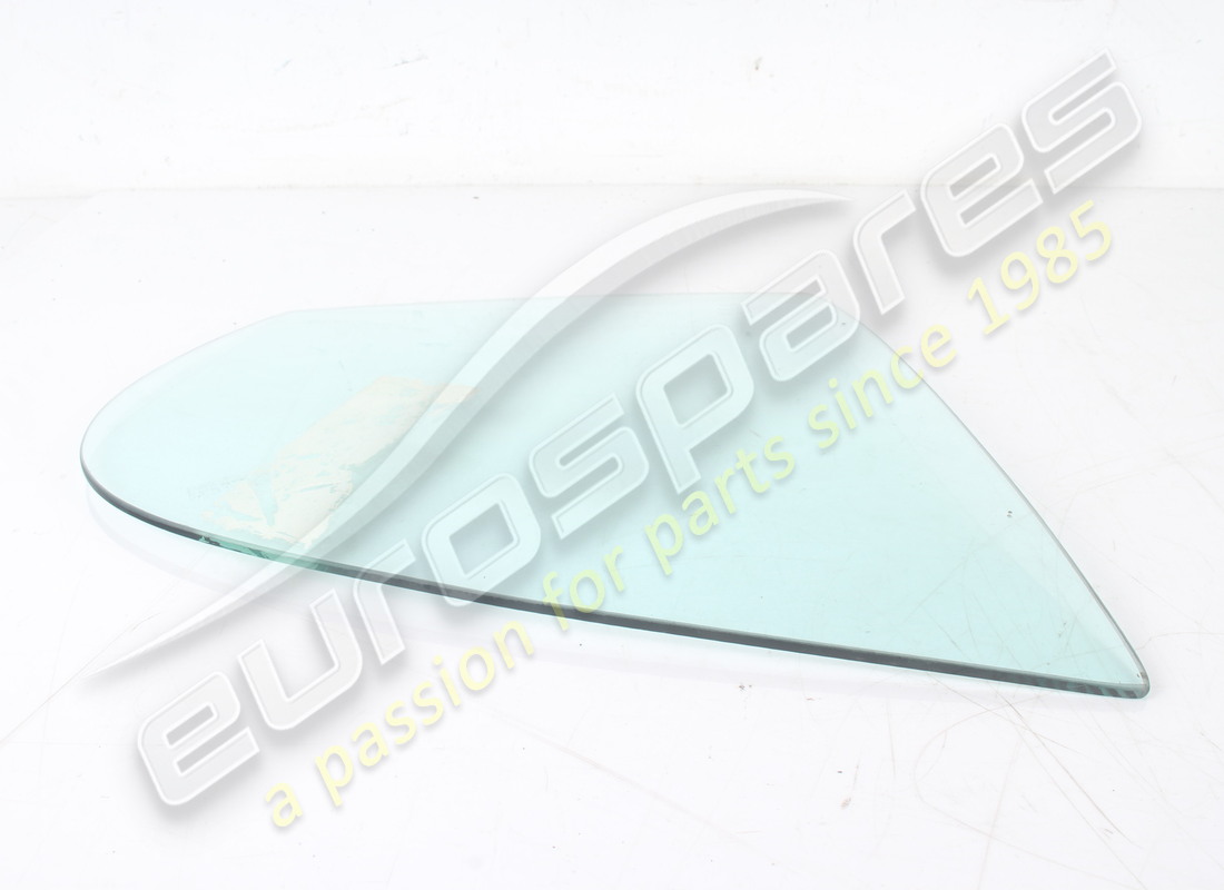 NOUVEL ENSEMBLE DE FEU DE CÔTE ARRIÈRE DROIT FERRARI. NUMÉRO DE PIÈCE 50015502 (2) nouvel ensemble de feu de côte arrière droit ferrari. numéro de pièce 50015502 (2)